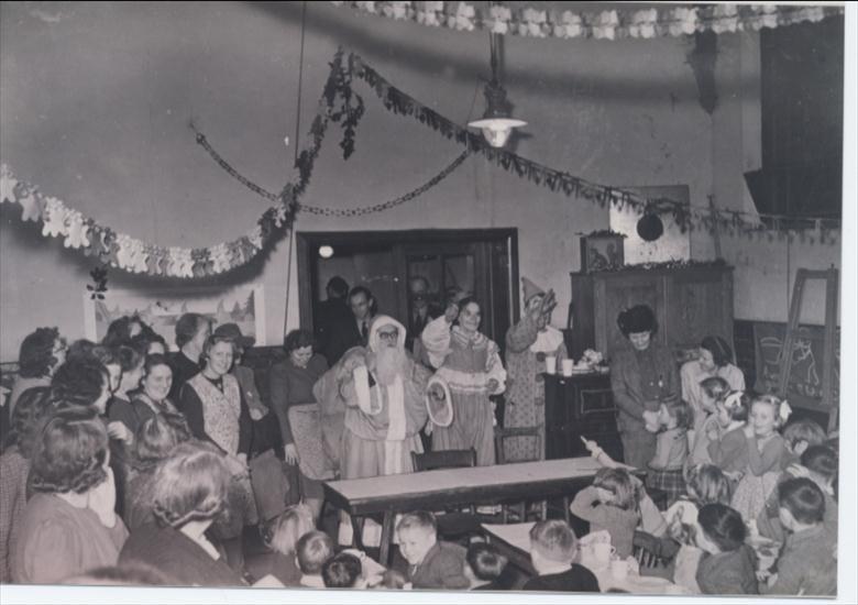 Photograph. Christmas Party, Manor Road Infant school. (North Walsham Archive).