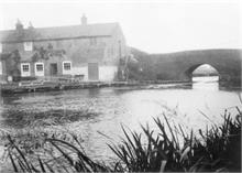 The Wherry Pub and Royston Bridge.