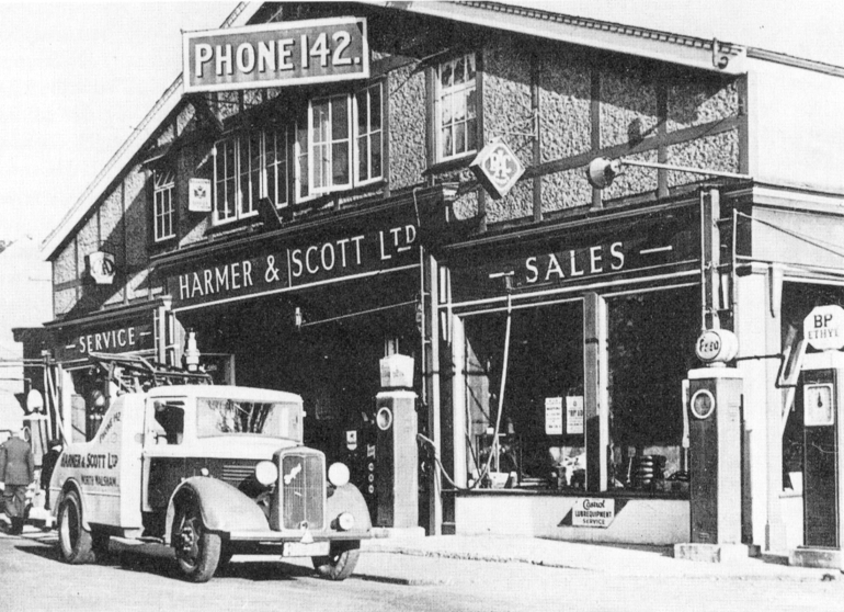 Photograph. Bedford Breakdown Truck at Harmer and Scott's Garage, Norwich Road, North Walsham (North Walsham Archive).