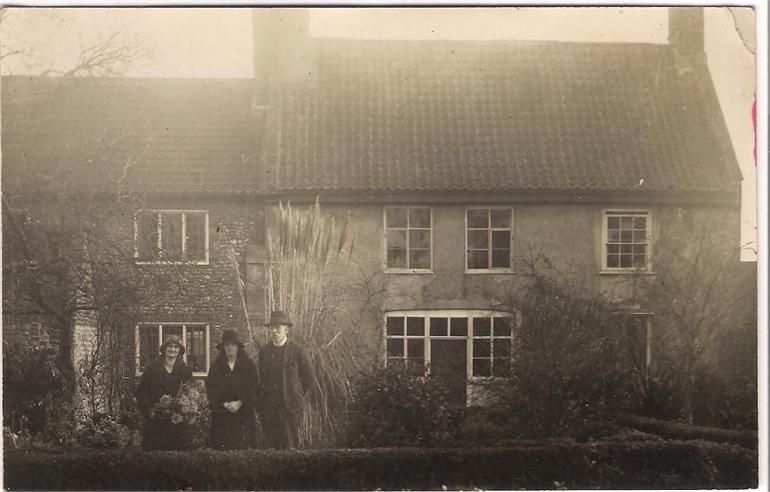 Photograph. Brick Kiln Farm, Trunch. (North Walsham Archive).