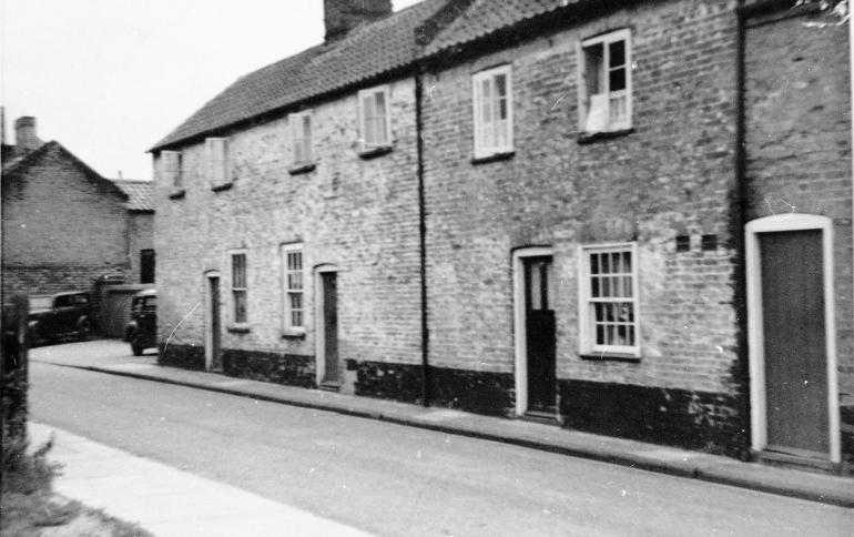 Photograph. Hall Lane Cottages, North Walsham (North Walsham Archive).