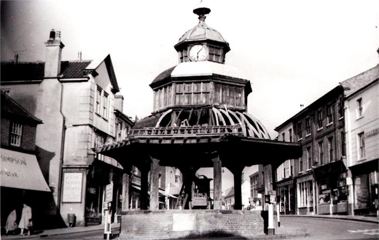 Photograph. Market Cross Repairs (North Walsham Archive).