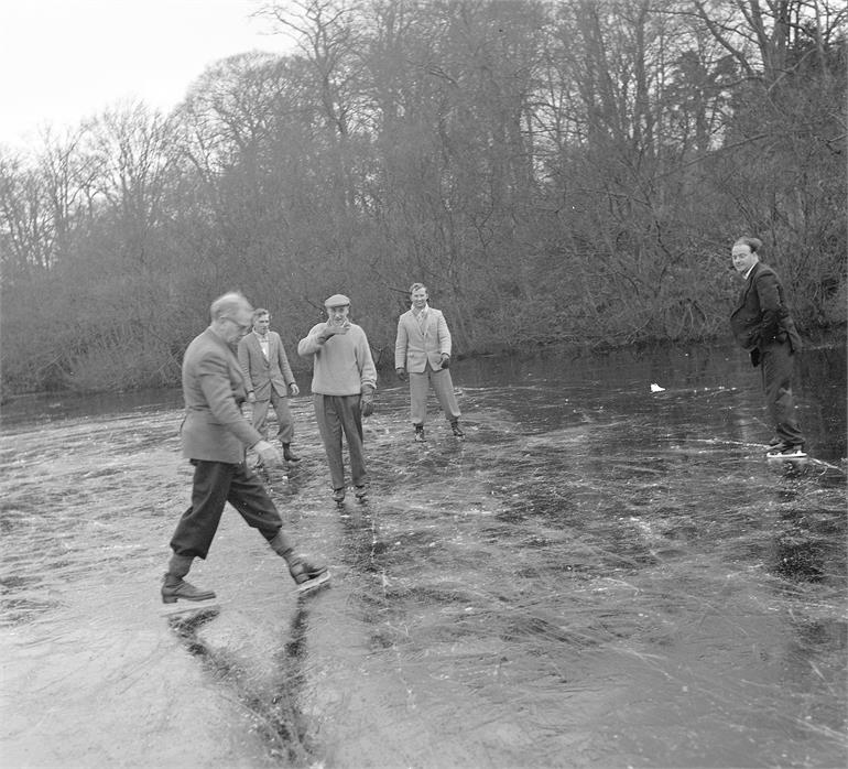 Photograph. Skating on Captain's Pond in Westwick c1959. (North Walsham Archive).