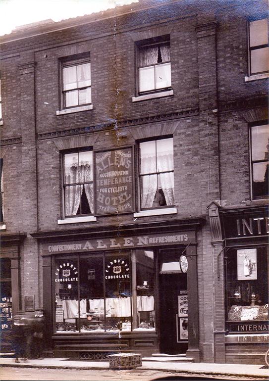 Photograph. Temperance Hotel (North Walsham Archive).