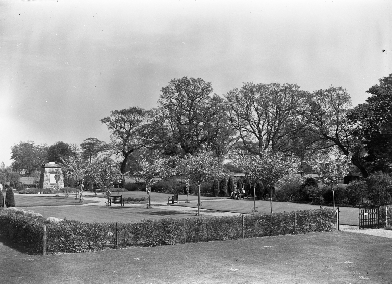 Photograph. War Memorial Park Gardens (North Walsham Archive).